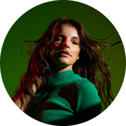 Yvonne Catterfeld ©Adam von Mack