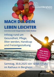 Ein Sonnenuntergang am Meer, ein Mensch im Rollstuhl mit bunten Ballons in der Hand